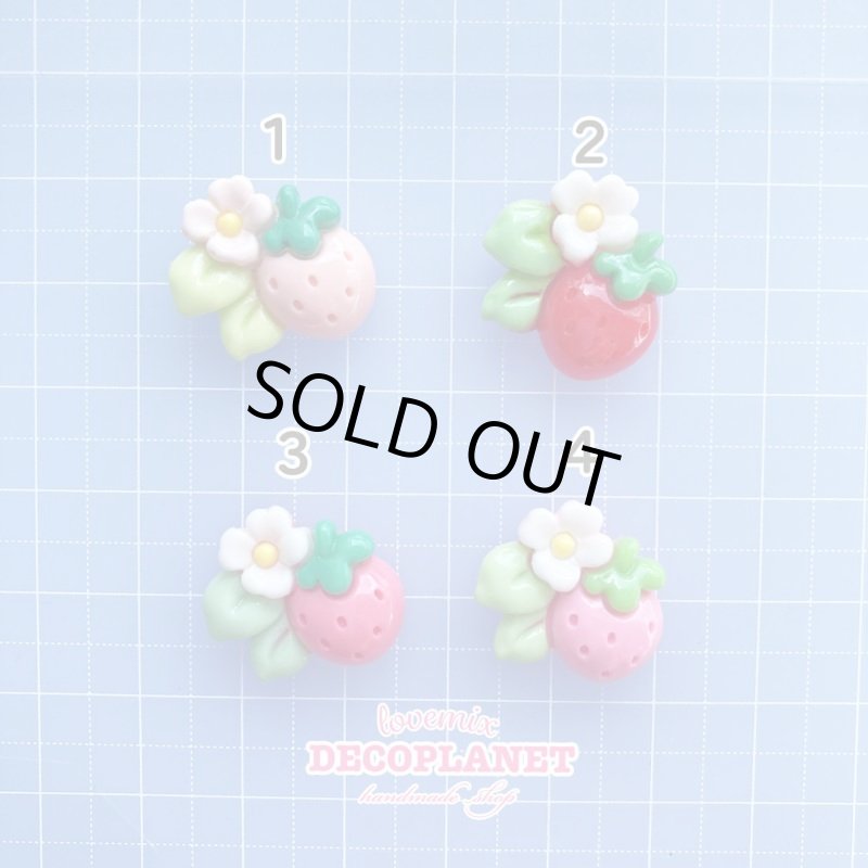 画像2:   いちごのお花 (2)