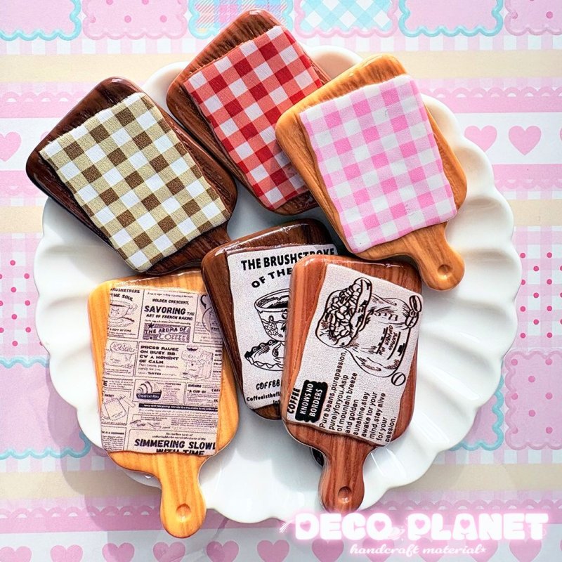 画像1: 木のかわいいまな板 (1)